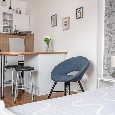 Stella Modern Apartment 2 Novi Sad Bagian luar foto